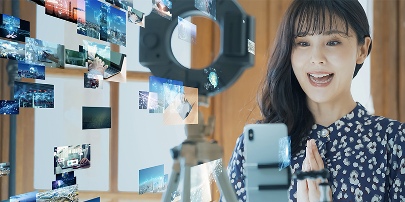 ライバーをビジネス活用するには?準備や成功のためのポイントを解説